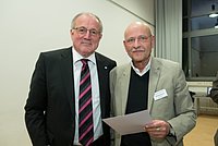 Heinz Hilgers (links) mit Laudator Prof. Rolf Rosenbrock (rechts) bei der Preisverleihung